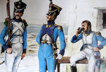 Pour le capitaine Barlossier à droite.