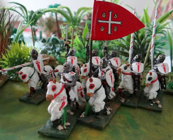 Pour le fun, voilà les chevaliers de Calatrava. Fondée en 1164 en Espagne cet ordre, héritier des templiers, se cantonna à l'Espagne 