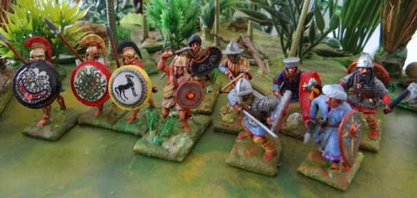 En 25 mm. 3 hoplites, 2 peltastes, 2 vikings, 2 médiévaux, 1 arabe croisades.
