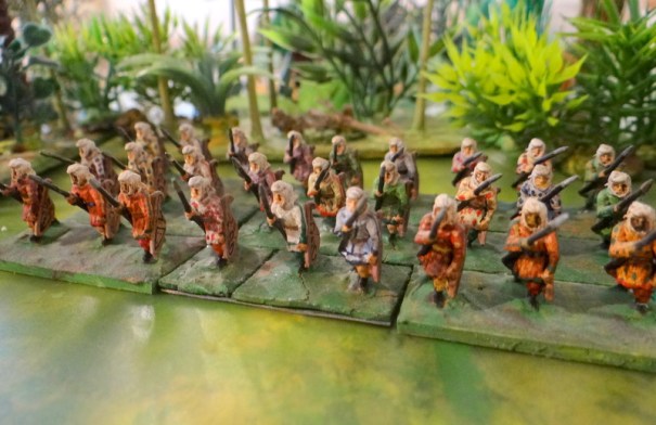 Lanciers bactriens équipés d'arc et chaussés de bottes, pas de bouclier connu.