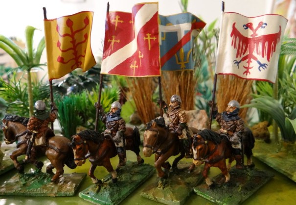 Les écuyers de 4 seigneurs de haute lignée.