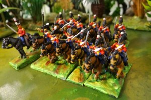 Lift guards ils avaient probablement le casque mais certaines sources les donnent en bicorne.