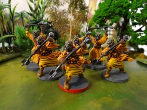 Autre temps autres mœurs, voilà des Tuskens de la boite "assaut sur l'empire" à laquelle je vais jouer avec ma petite fille.