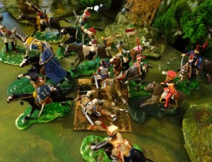 Bon, je ne retrouve pas les cuirs français qui sortirent précocement. Voilà un medley de cavalerie avec 2 ou 3 cuirs et des figurines lourdement customisées.