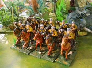 Tant qu'on est dans les vieilleries voila des arbalétriers à cheval de la gamme Citadel ancêtre de Foundry